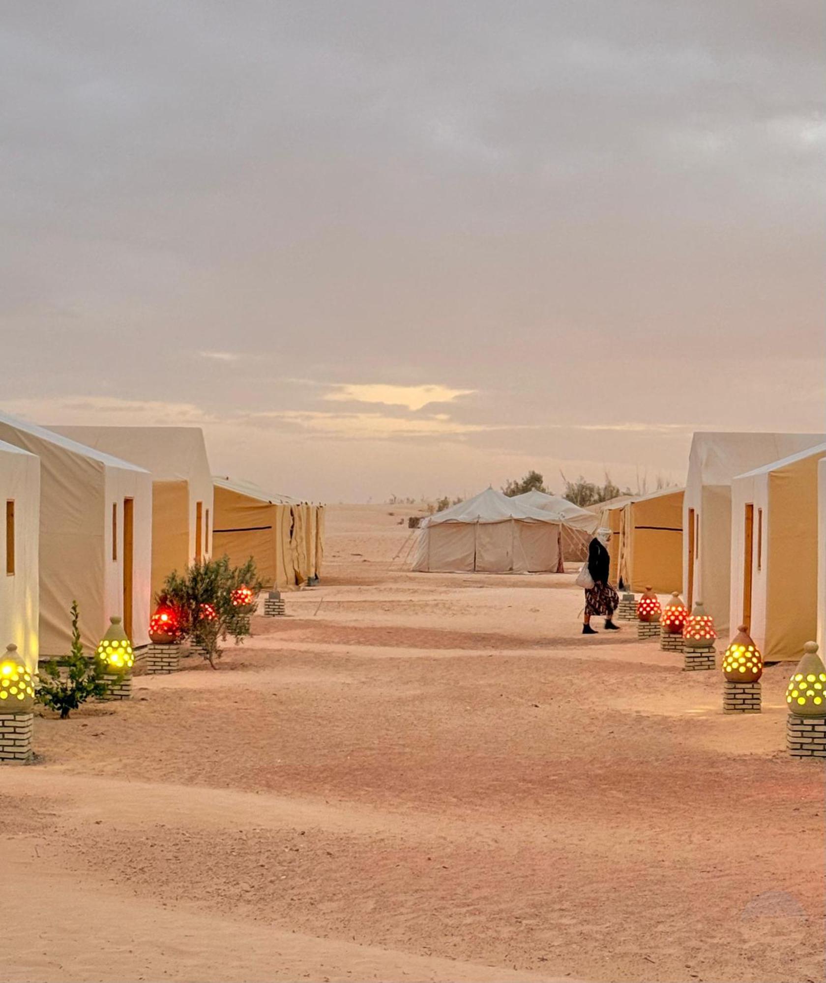 Luxury Camp Dunes Insolites Sabria Exterior photo